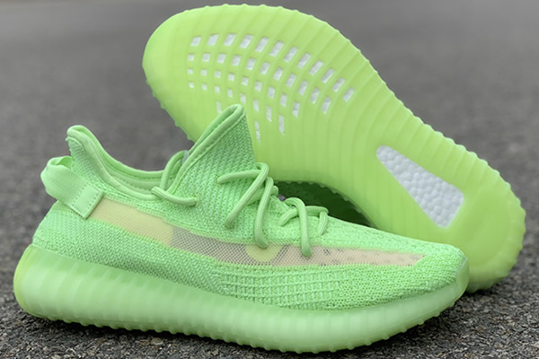 Yeezy Boost 350 V2 Glow In The Dark